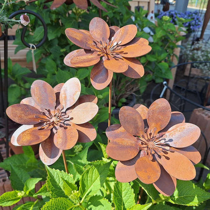 Rustic Metal Flower Garden Stake Yard Art Decor