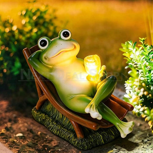 Solar Powered Relaxing Frog Garden Statue Outdoor Decor